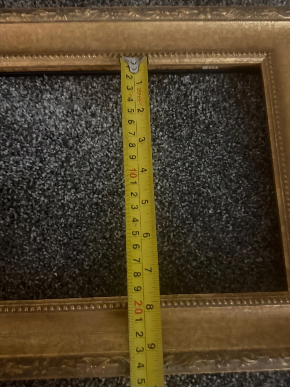 Gold picture frames lot of 2